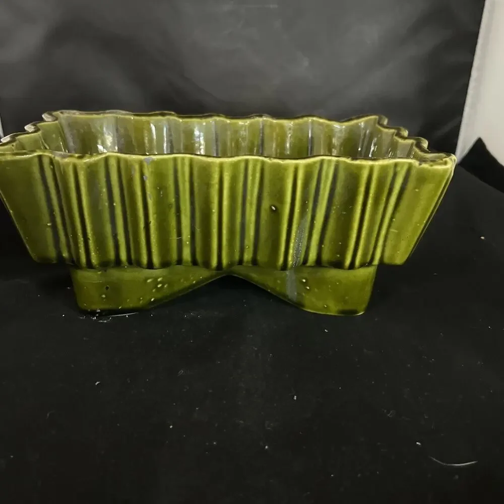 Vintage UPCO Avocado Green Planter #161 MCM Ungemach Pottery USA 8